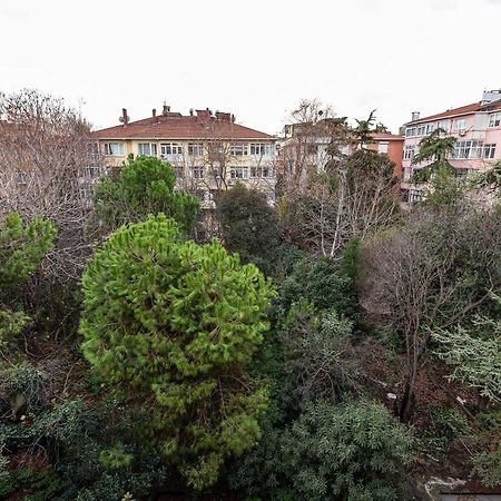 Charming Apartment Surrounded By Vibrant Attractions In Kadikoy İstanbul Dış mekan fotoğraf