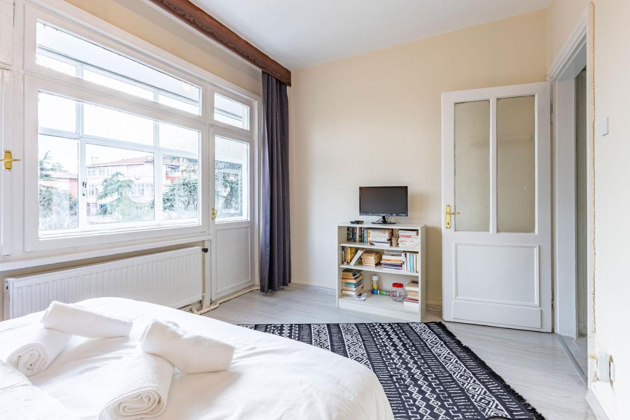 Charming Apartment Surrounded By Vibrant Attractions In Kadikoy İstanbul Dış mekan fotoğraf