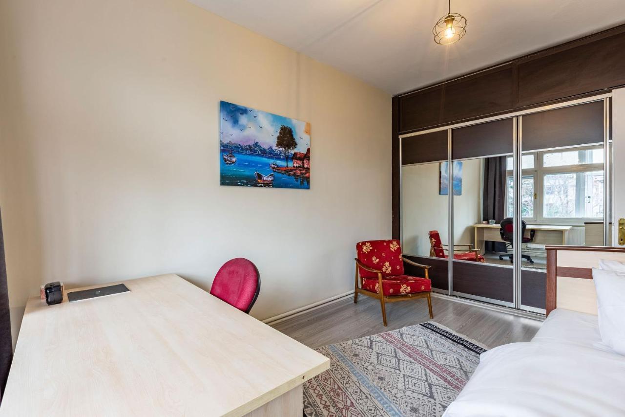 Charming Apartment Surrounded By Vibrant Attractions In Kadikoy İstanbul Dış mekan fotoğraf